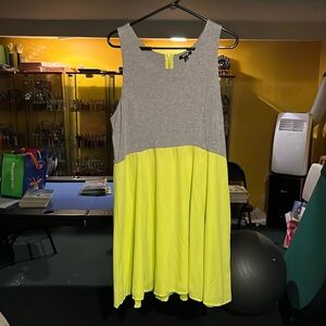 Gray and yellow sleeveless dress.  Size extra large.